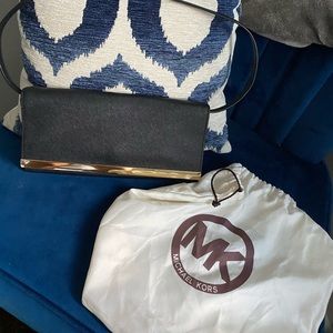 Michael Kors purse / clutch